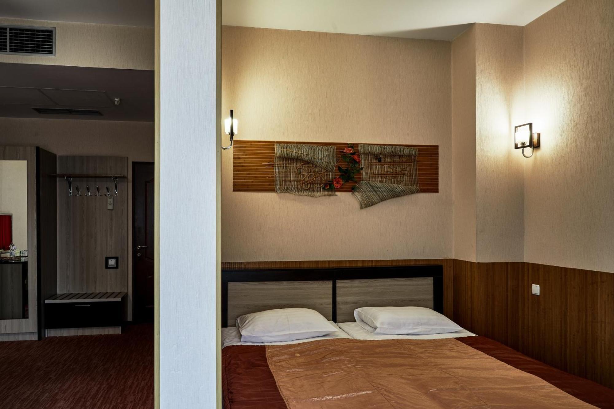 Optima Collection Park Hotel Ivano-Frankivsk Kamer foto